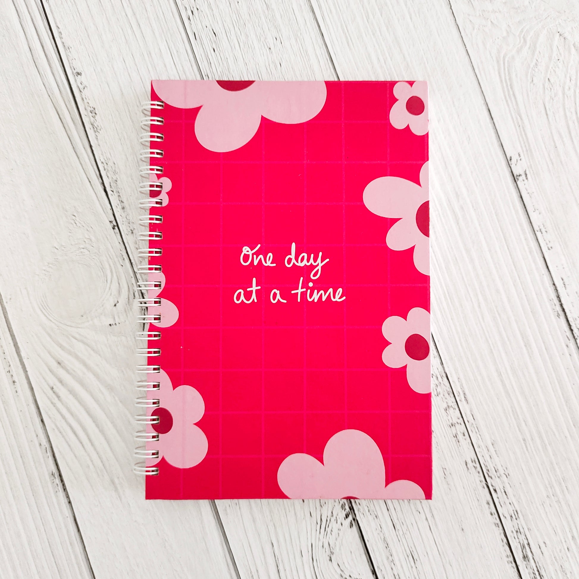 One day at a time ruled journal